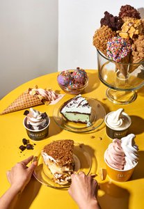 los-angeles-food-photographer-ice-cream-photography-magpies-softserve-lindsay-kreighbaum-13.jpg