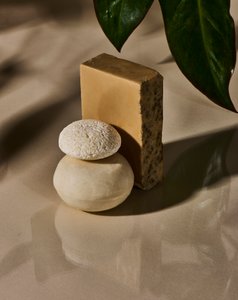 los-angeles-product-photographer-lindsay-kreighbaum-shampoo-bar-soap-still-life-1.jpg