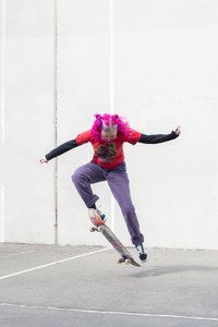 013_girslcantskate.jpg