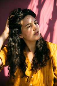 portrait-woman-yellow-blouse-pink-background-angela-decenzo-20190826__MG_7305 copy.jpg