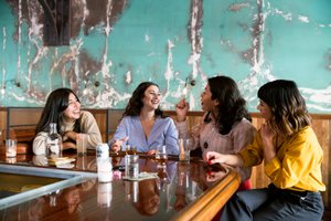 young-women-drinking-in-bar-angela-decenzo_20170805_MG_0737 copy.jpg