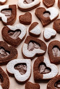 nutella-heart-linzer-cookies-2.jpg