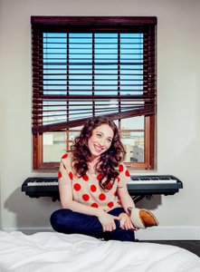 regina-spektor-portrait.jpg