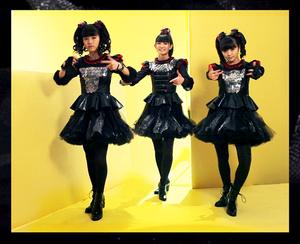 3d7877178ac81268-2016-NYer-Babymetal-GIFRIENDS-Chocolate.gif