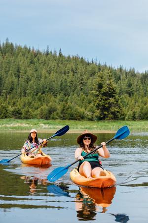 gritchelle-photography-outdoor-kayak-lifestyle.jpg