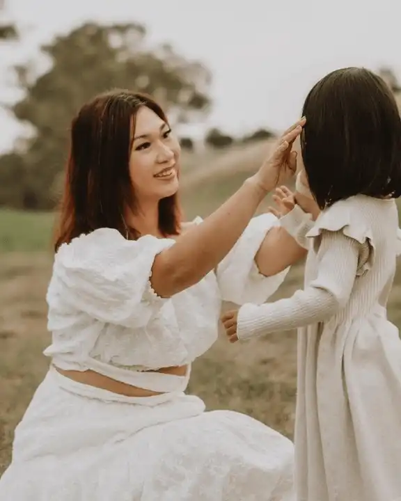 Alarize, mom of 2 from Singapore