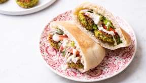 falafel sandwich 