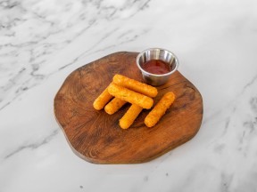 6 er mozzarella sticks mit 1 sauce