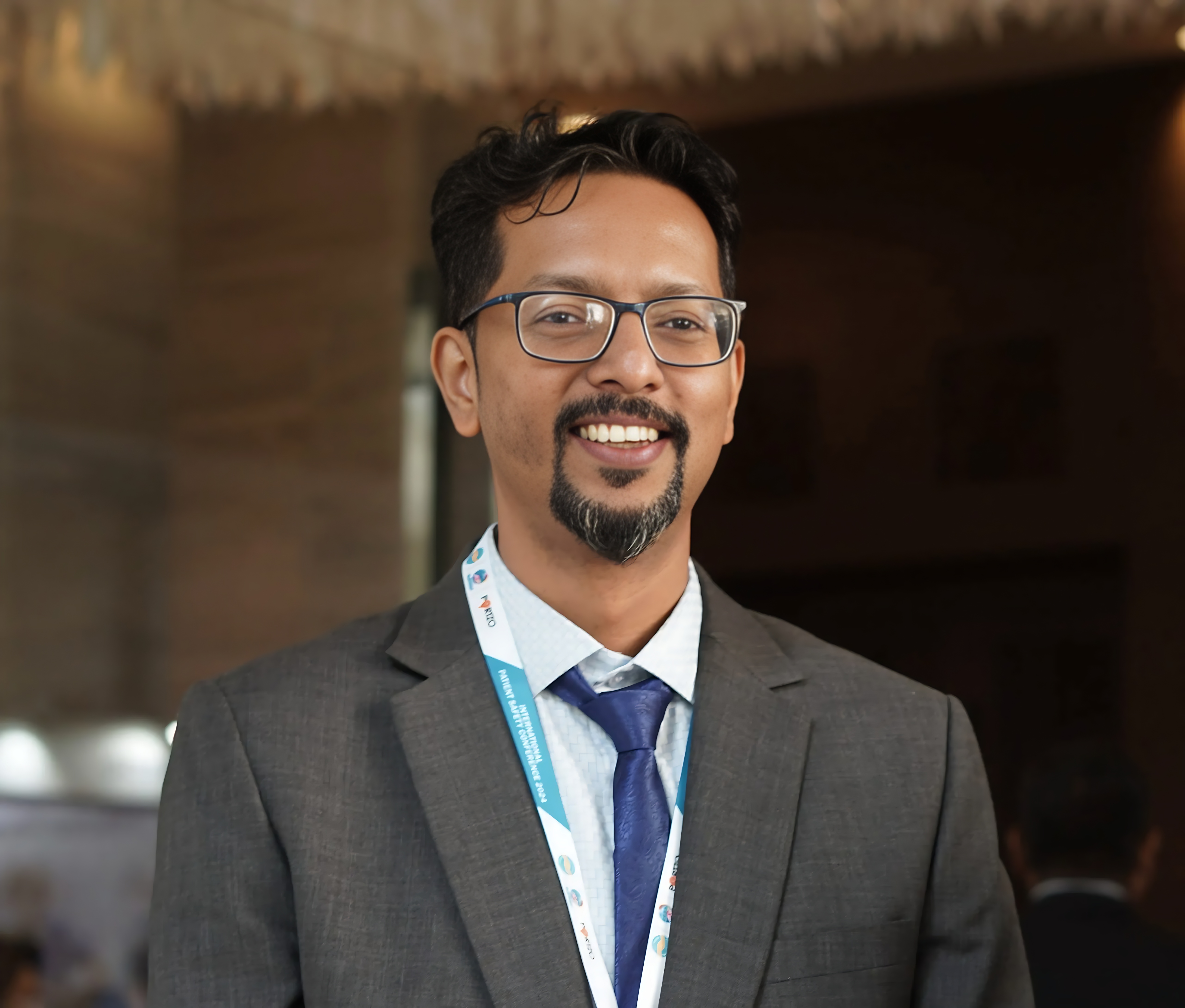 Dr. Shashank Devapur                                