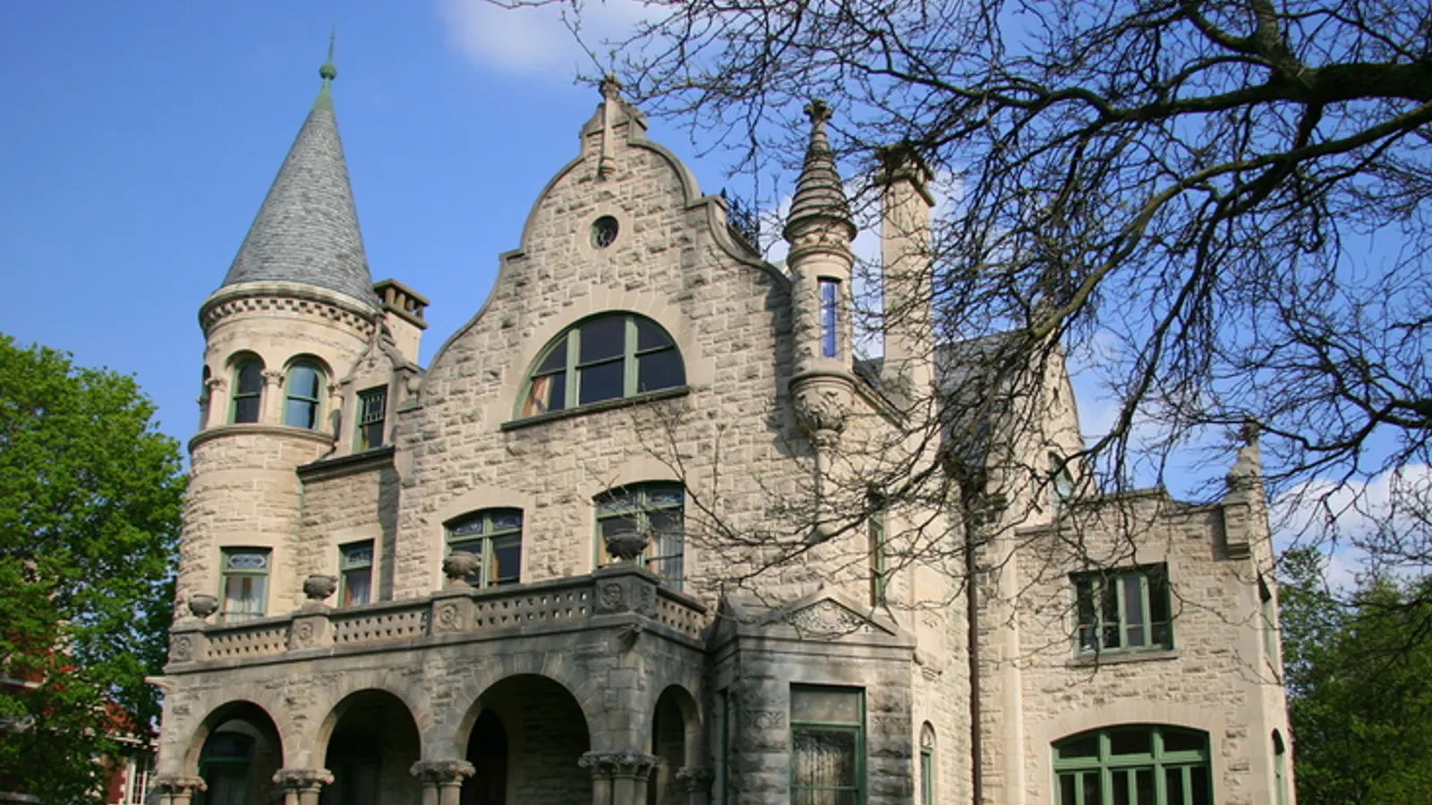 1890 House — hero image