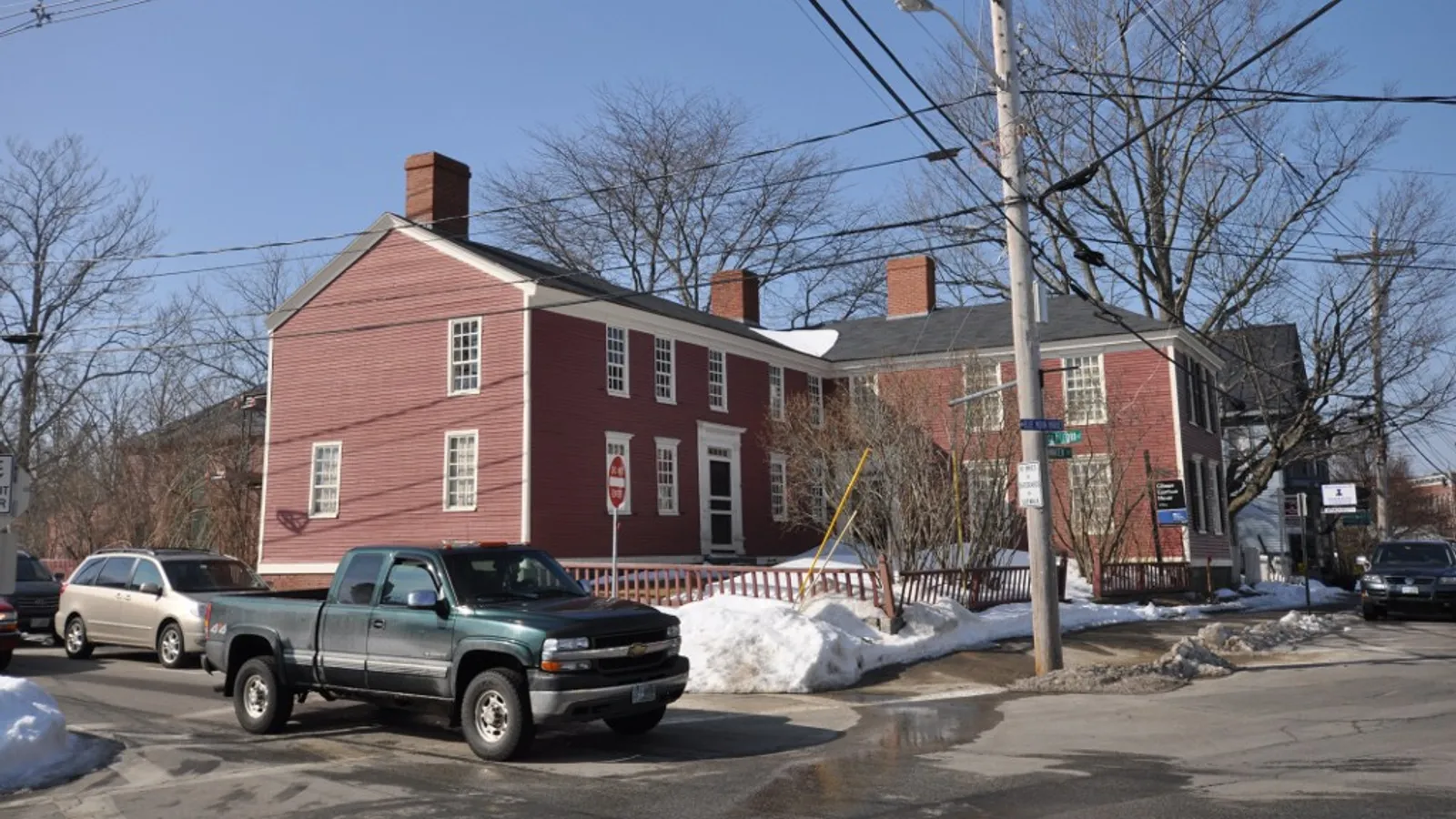 Gilman Garrison House — hero image