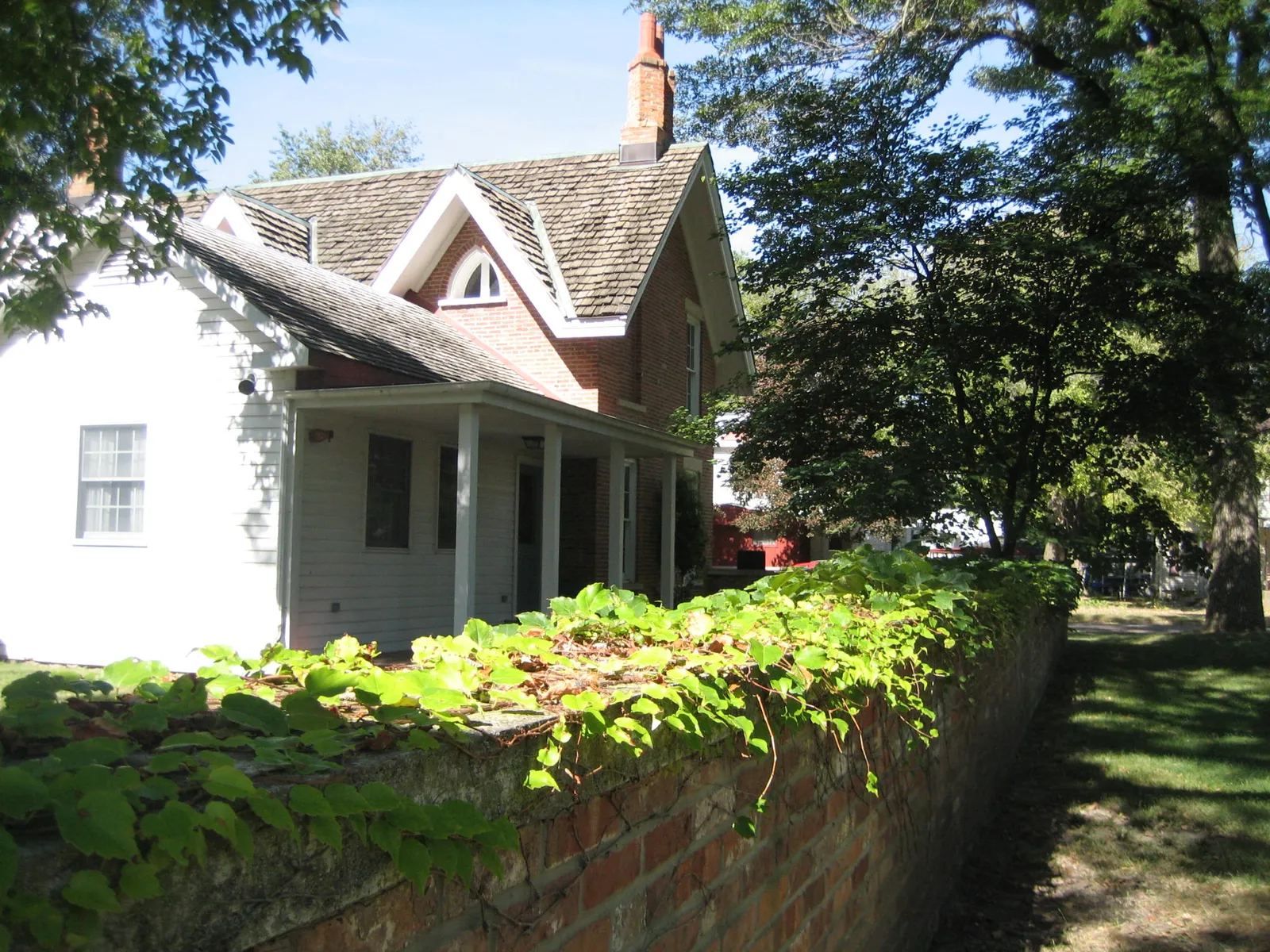 Jones House gallery image 2