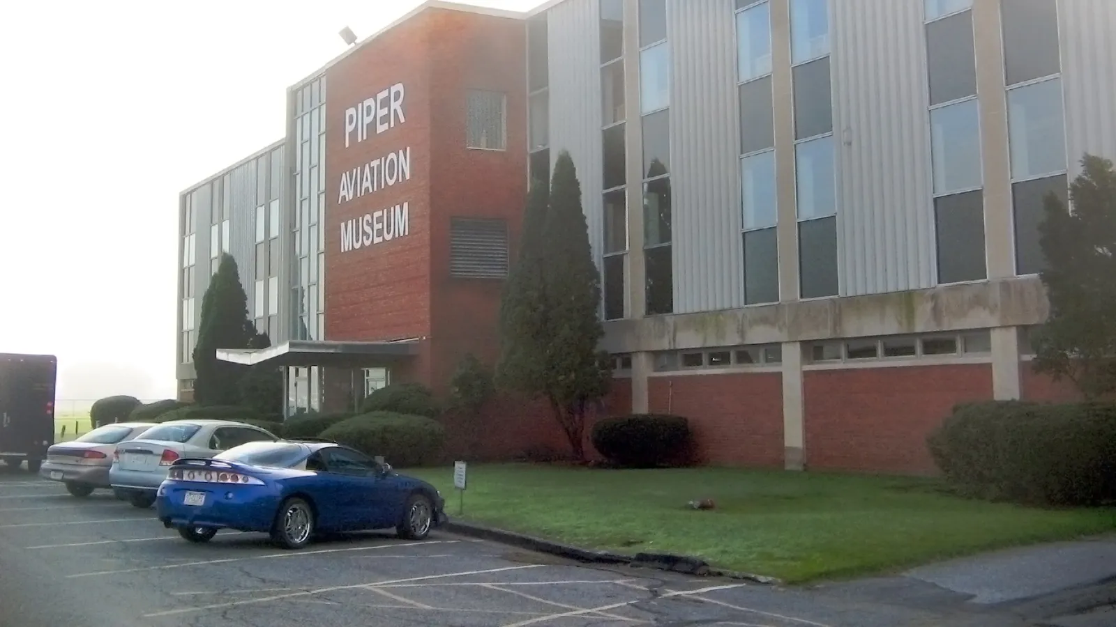 Piper Aviation Museum — hero image