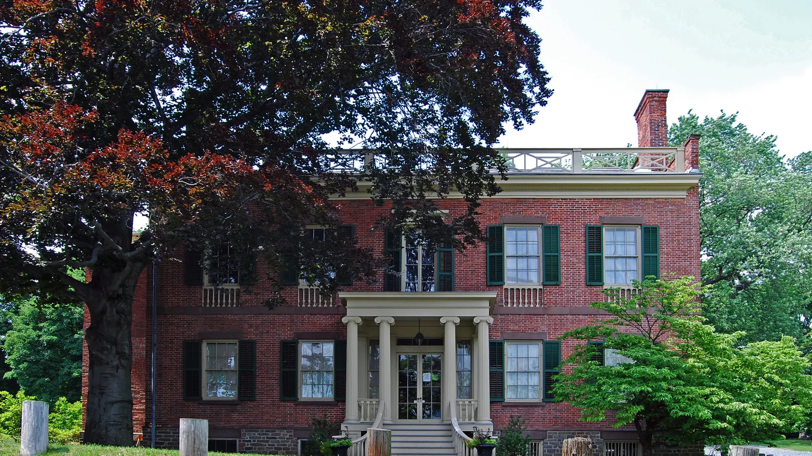Ten Broeck Mansion — hero image