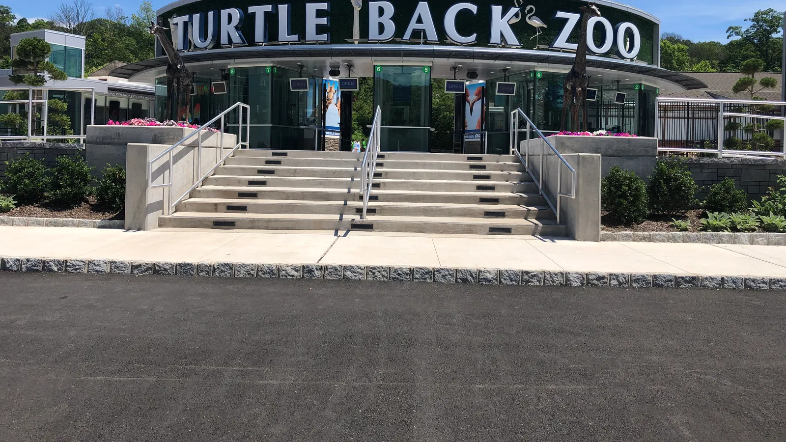 Turtle Back Zoo — hero image