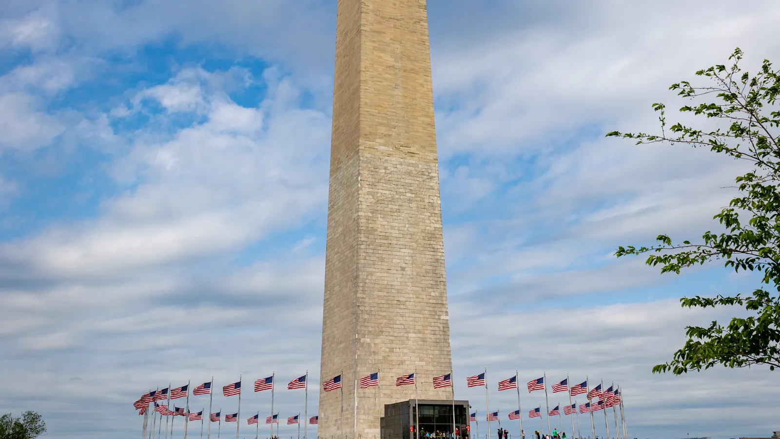 Washington Monument — hero image