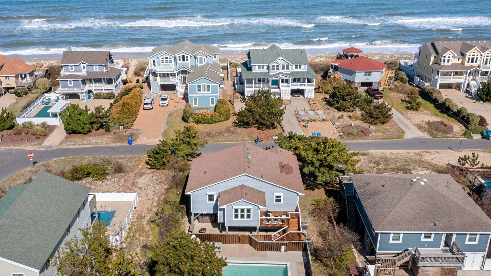 DU702: C And Sky - Village Realty