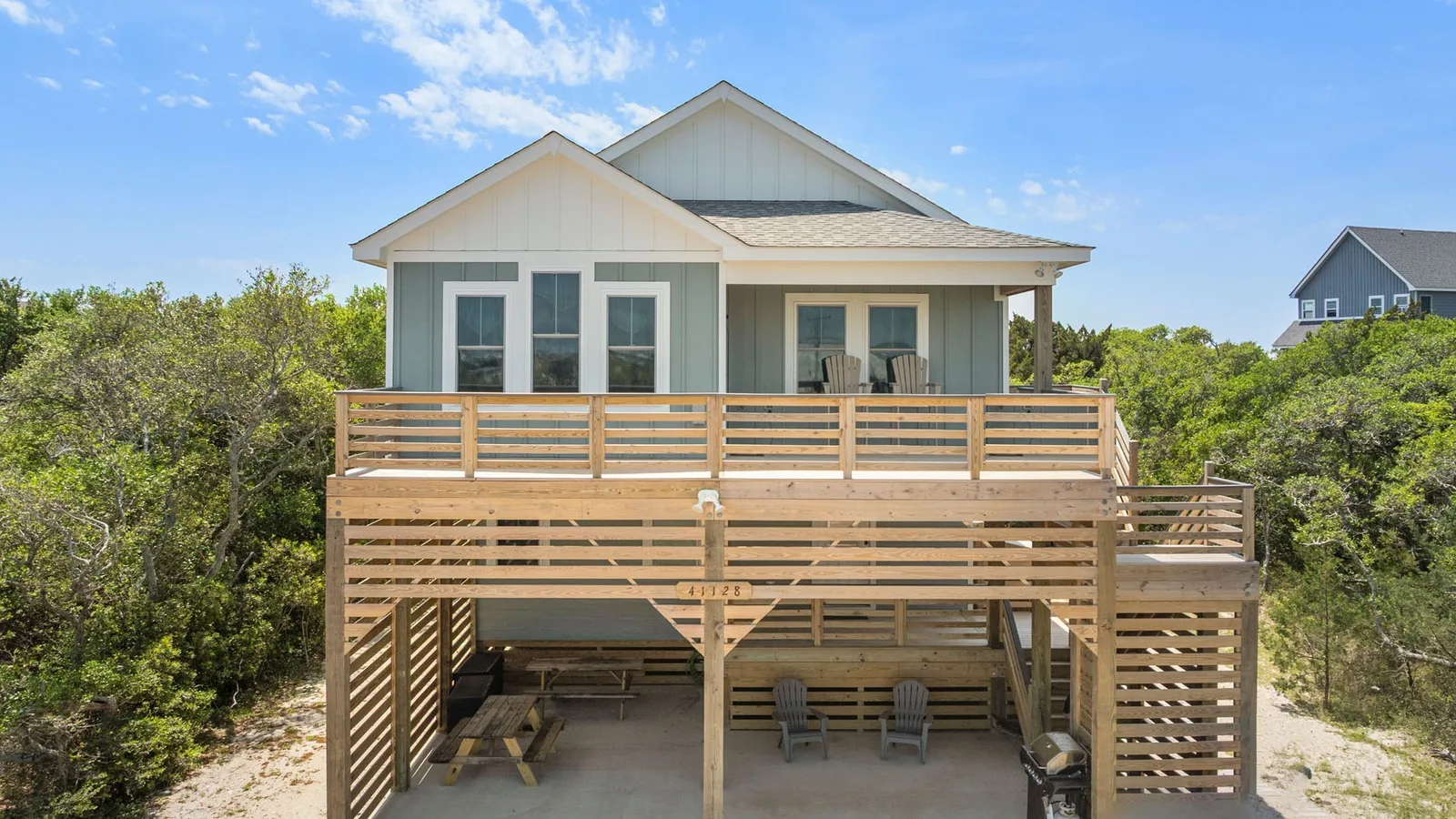 HIAV13: The Green Turtle and the Nest - Village Realty