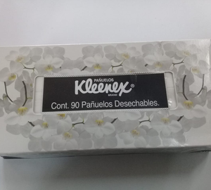 PANUELOS KLEENEX C/100 HOJAS