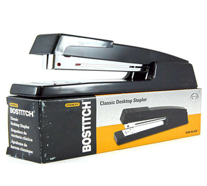 ENGRAPADORA  ESCRITORIO B440-BLACK BOSTITCH