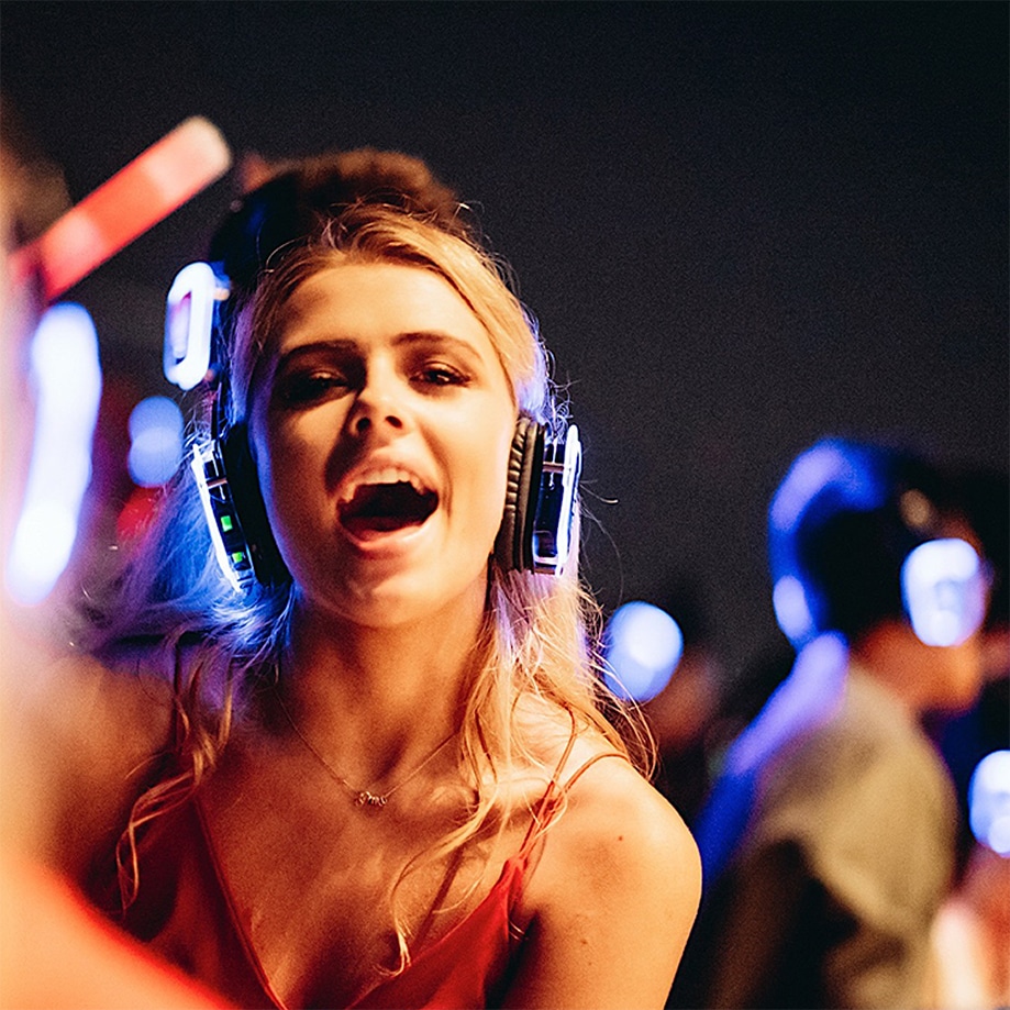 featured-image-what-is-a-silent-disco-2.jpg