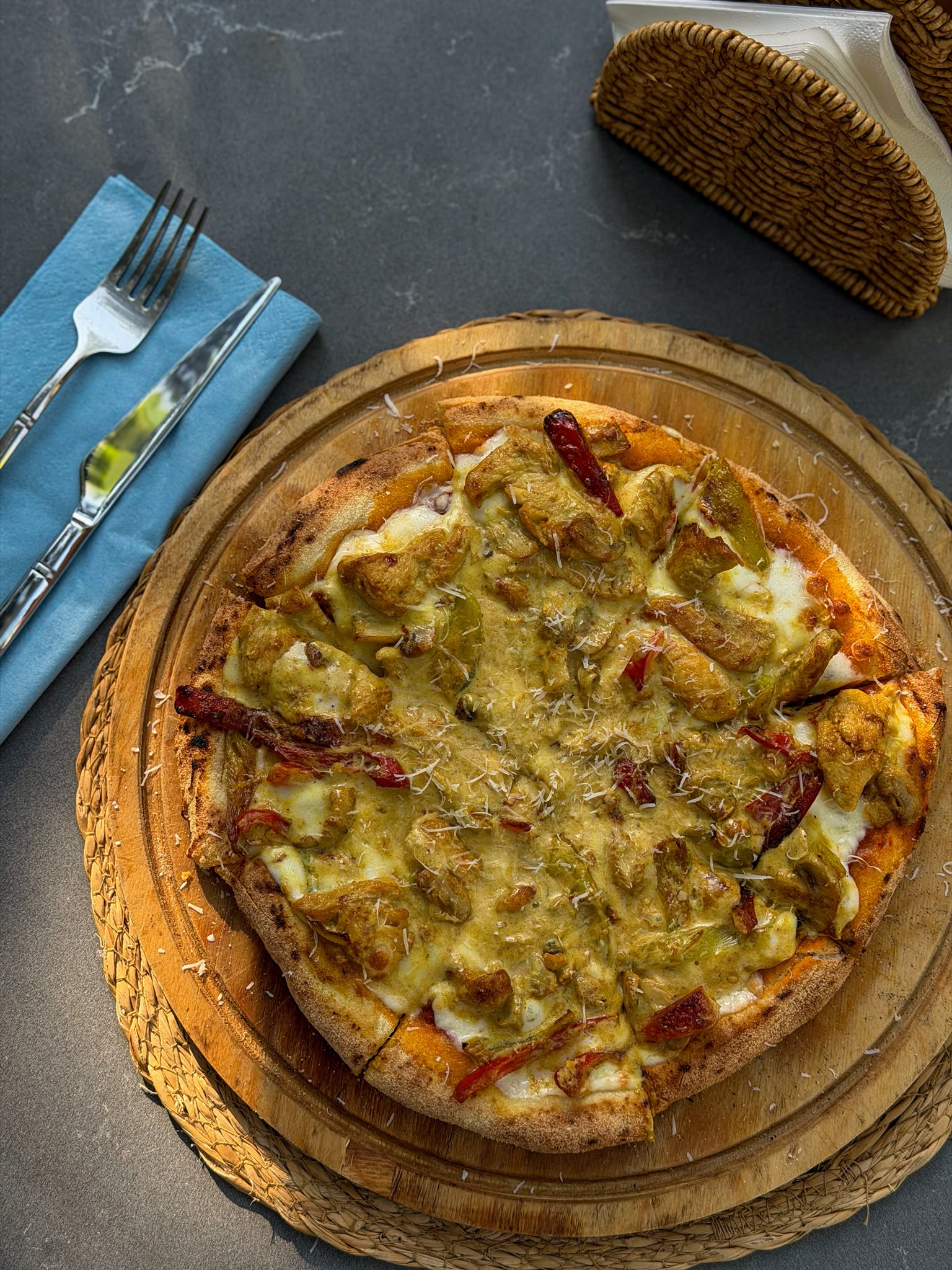 KÖRİLİ PİZZA
