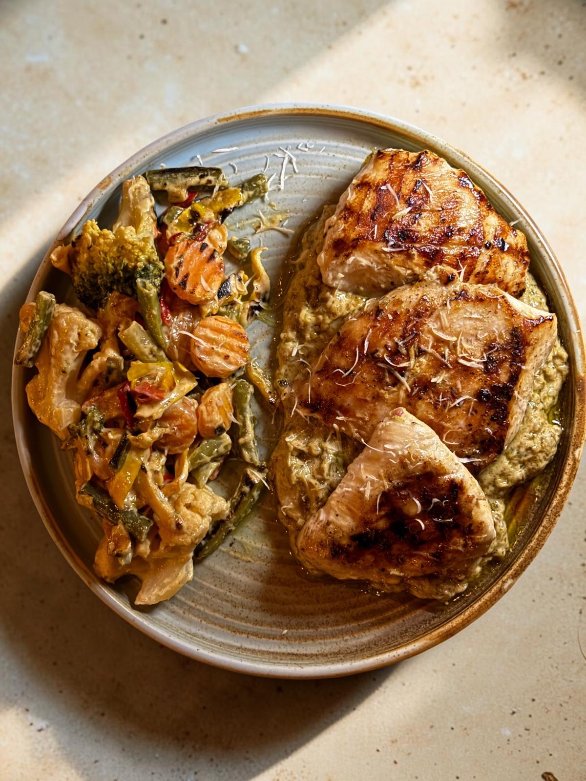 KREMALI PESTO SOSLU TAVUK