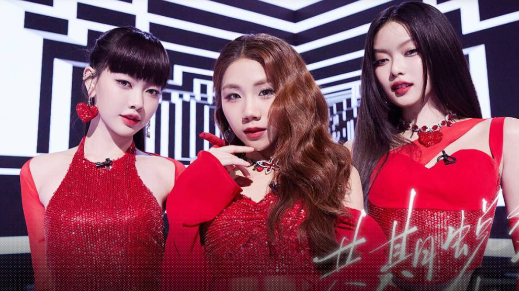 PiXXiE โชว์ร้อง-เต้นบนสเตจแรกในรายการแข่งขัน Show It All ทางช่อง Mango TV ประเทศจีน