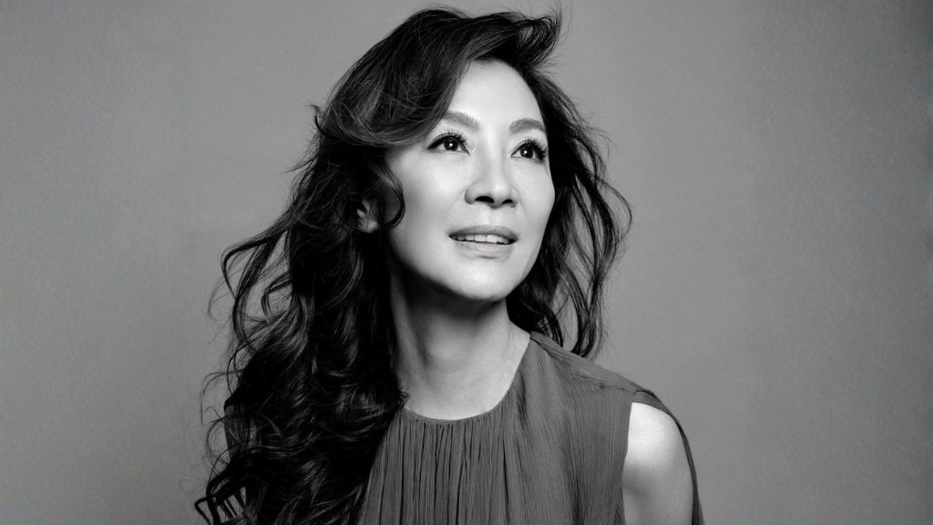 Michelle Yeoh ถูกจารึกชื่อบน Hollywood Walk of Fame ตอกย้ำบทบาทนักแสดงหญิงเอเชียผู้สร้างประวัติศาสตร์ในฮอลลีวูด