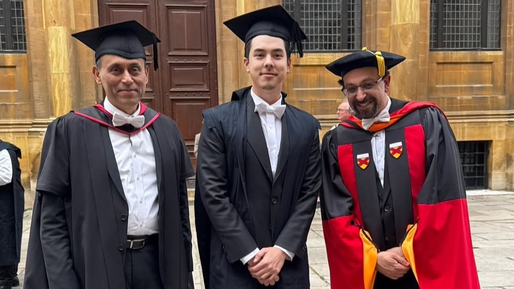 พีช พชร เรียนจบปริญญาโทจาก Saïd Business School มหาวิทยาลัยออกซ์ฟอร์ด