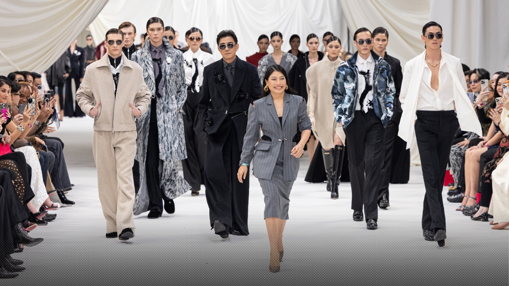 ‘Women in Art’ เสน่ห์แห่งแฟชั่นและศิลปะที่ผสมผสานอย่างลงตัวในแฟชั่นโชว์ SIRIVANNAVARI Autumn/Winter 2024-2025 จัดแสดง ณ หอศิลป์แห่งชาติ กระทรวงวัฒนธรรม