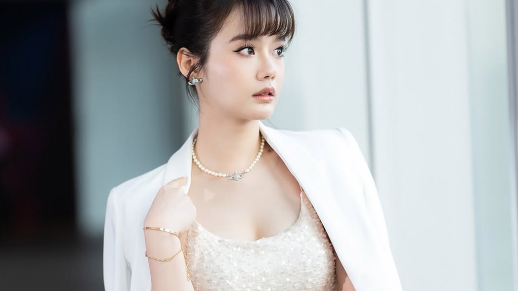 แม้จะยาก..แต่ก็ยังอยากได้เงินคือ เบสท์ ชนิดาภา เหยื่อรายล่าสุดสูญเงิน 1.2 ล้านจากการสมัครงานรีวิวโรงแรมปลอม