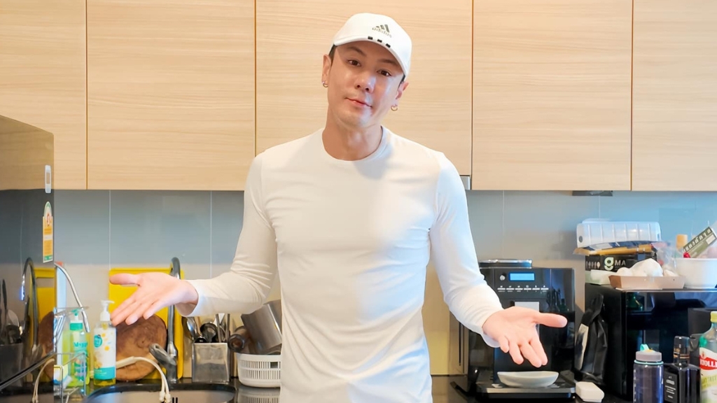 โดม ปกรณ์ ลัม ตัดสินใจเปลี่ยนชุดออกกำลังกาย เพื่อให้แฟน ๆ โฟกัสที่คอนเทนต์เพื่อสุขภาพจริง ๆ