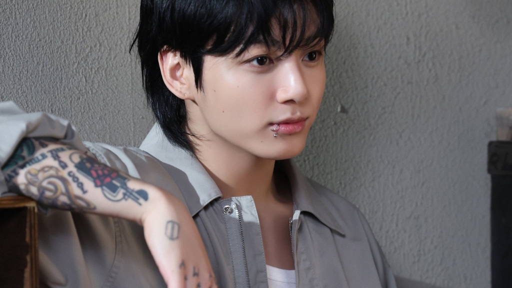 Jung Kook ถูกหญิงวัย 50 ปีบุกรุกบ้านอีกครั้ง สะท้อนความเสี่ยงด้านความปลอดภัยที่คนดังต้องเผชิญ