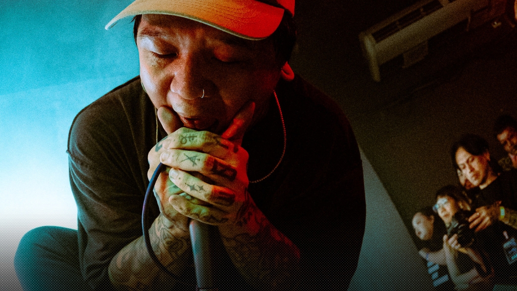 ดราม่า! บอน นักร้องวง ANNALYNN ถูกสงสัยว่าอาจกุเรื่องอาการป่วยเพื่อหลอกขายเสื้อ จนวงต้องแถลงไม่มีส่วนเกี่ยวข้อง