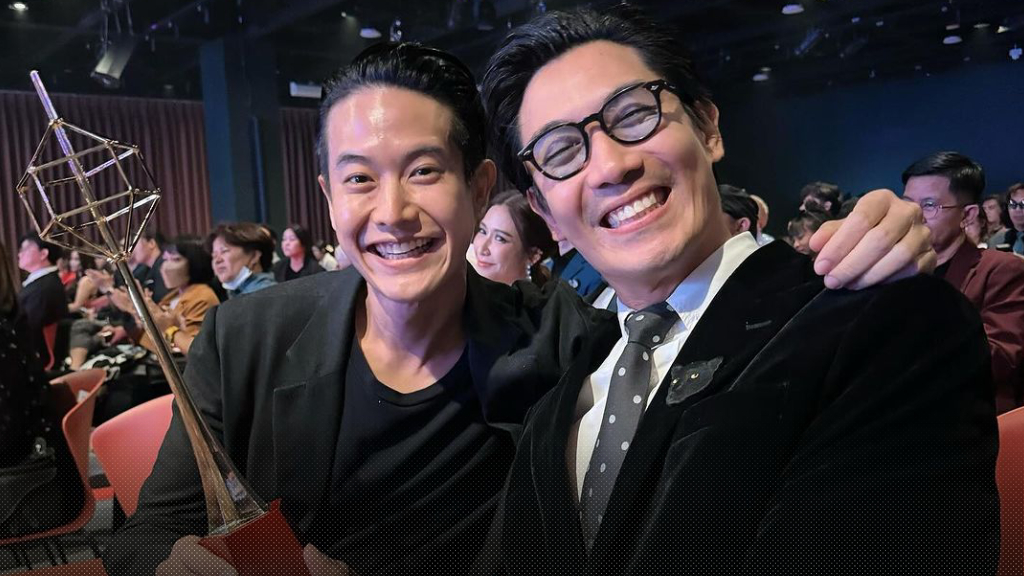 ดีเจโบ ธนากร และ เป๊ก เปรมณัช คว้า ‘พิธีกรดีเด่น’ จากงานประกาศผลรางวัลโทรทัศน์ทองคำ ครั้งที่ 38
