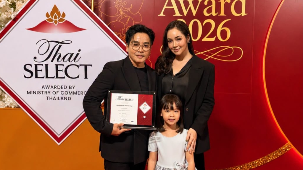 ดีเจพีเค ปิยะวัฒน์ ปลื้ม ‘เขียวหวาน The Thai Heritage’ คว้า Thai SELECT Award 2026 ตอกย้ำความตั้งใจในฐานะผู้ประกอบการ