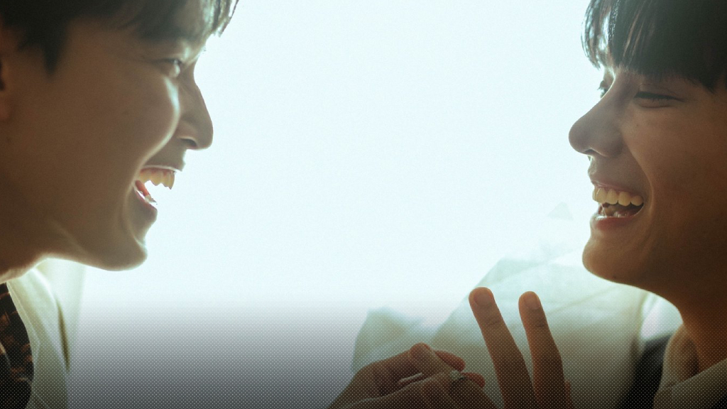 ยินดีกับ โบ๊ท-นิวเยียร์ คู่รักรักแสดงดัง สวมแหวนขอแต่งงานกันที่ลอนดอน ส่งท้าย Pride Month