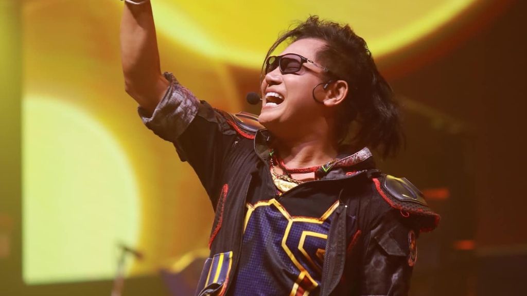 ไหมไทย หัวใจศิลป์ นำรางวัลน้ำใจหน้าเวทีสมทบสร้างอาคารเรียน นอกจากม่วนมัน..ยังได้เฮ็ดบุญนำกันด้วย