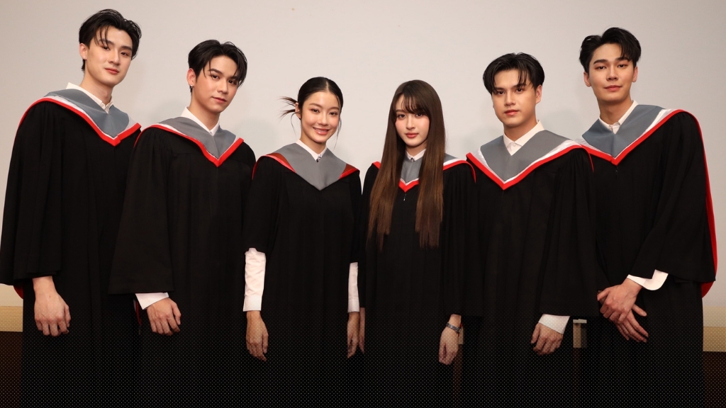 แสดงความยินดีกับ น้ำตาล-ดิว-สตางค์-วิว-มาร์ค-ธี บัณฑิตและมหาบัณฑิตป้ายแดงจาก มศว