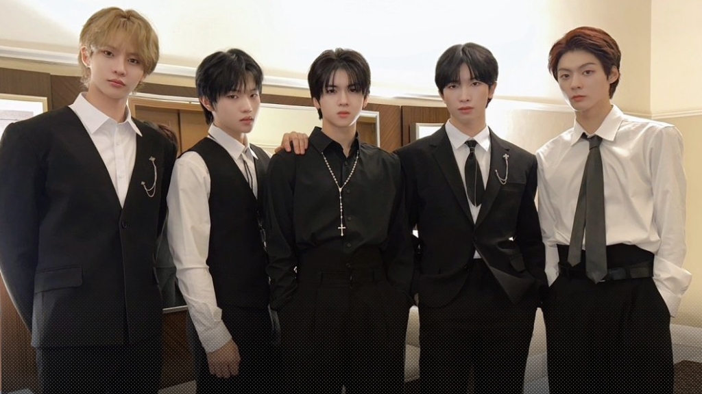 วง POW ลุยตลาดอเมริกาด้วยการขึ้นแสดงบนเวที Jingle Ball Tour ที่นิวยอร์ก กระทบไหล่ศิลปินชั้นนำ