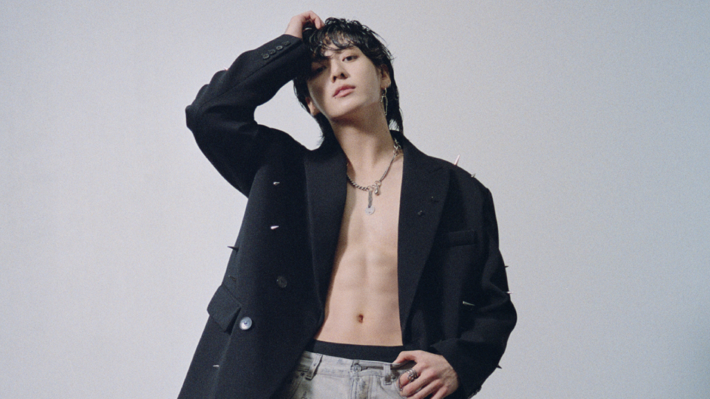 Jung Kook วง BTS เป็นศิลปินคนล่าสุดที่ได้เข้า Billions Club หลังเพลง Seven feat. Latto มียอดสตรีมครบ 1,000 ล้านครั้งบน Spotify