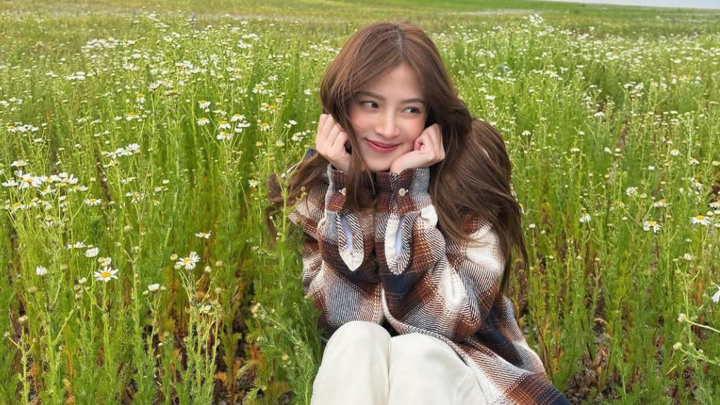 ใบเฟิร์น พิมพ์ชนก ย้ำหัวใจยังโสด ทริปเที่ยวมีแต่เพื่อน ๆ พร้อมเผยถึงโอกาสมีผลงานที่จีน