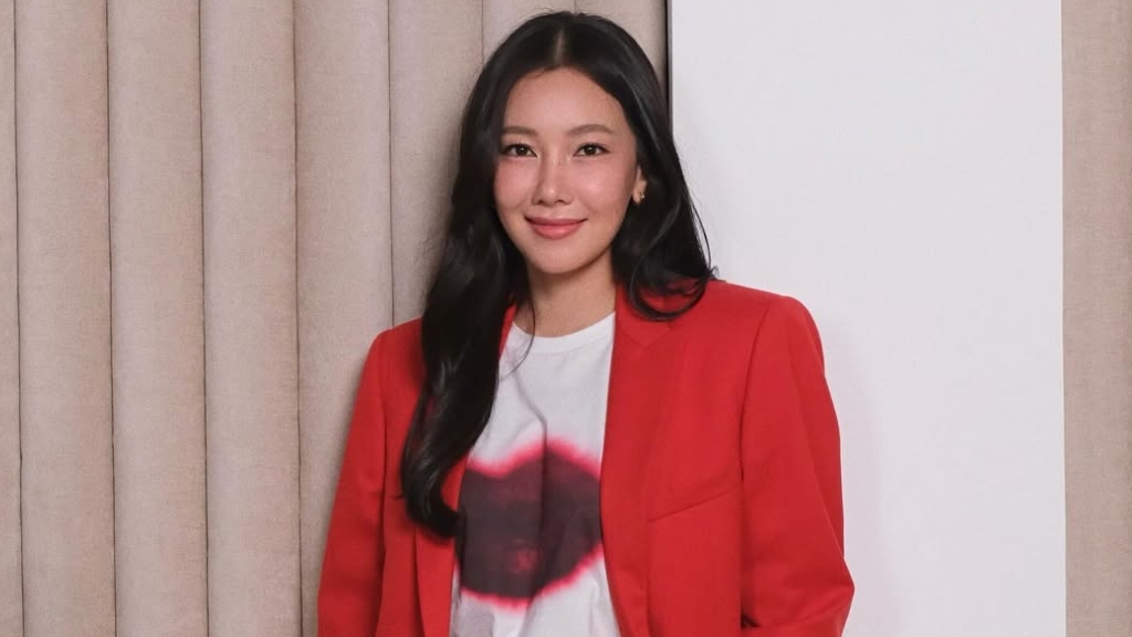 นุ่น วรนุช ชี้แจงหลังถูกโยงเป็นดาราแฟนไฮโซเตียงหักอีกแล้ว