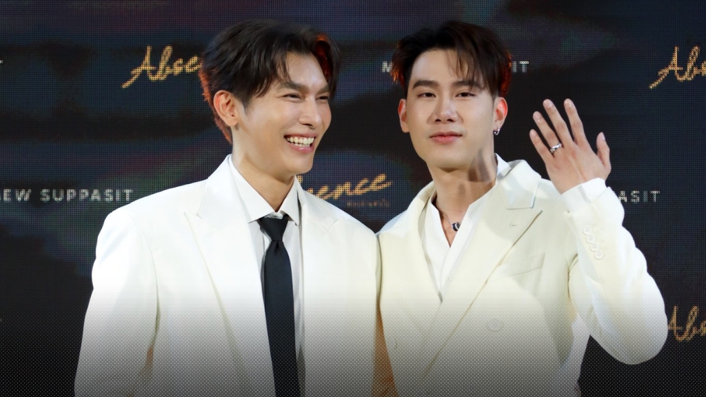 เซอร์ไพรส์! มิว ศุภศิษฏ์ สวมแหวนขอ ตุลย์ ภากร แต่งงาน ตามไทม์ไลน์ปลายปีที่เคยเกริ่นไว้