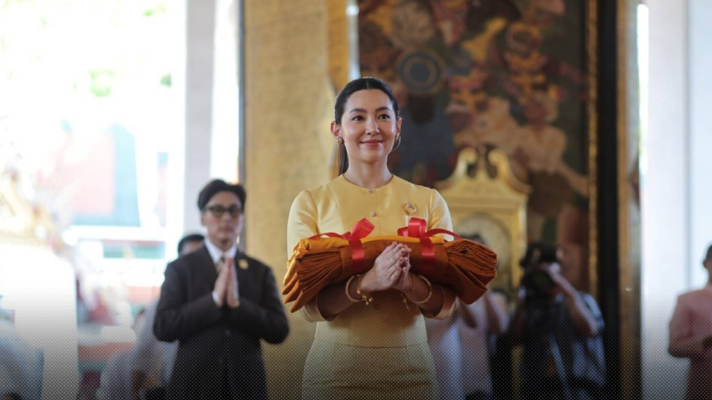 เบลล่า ราณี ขอบคุณผู้ร่วมทำบุญผ้าป่า สมทบทุนบูรณปฏิสังขรณ์องค์เจดีย์บนยอดภูเขาทอง