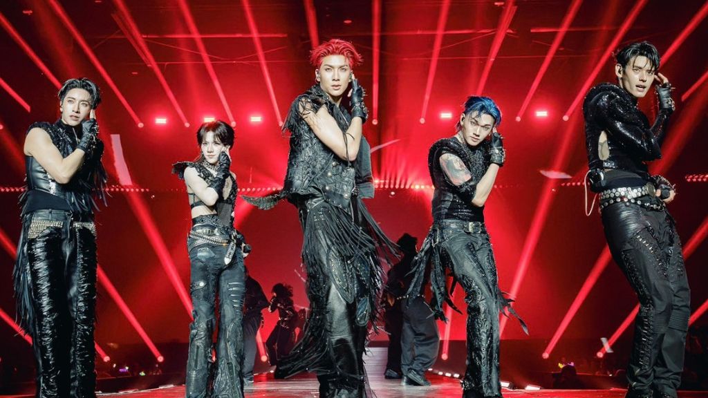 PERSES UNCENSORED CONCERT ปลดล็อกทุกตัวตนแบบไม่มีกั๊กของ PERSES โชว์ศักยภาพรอบด้าน จัดเต็มทุกโชว์สุดพลัง เปิดทุกมุมที่ไม่เคยเห็น