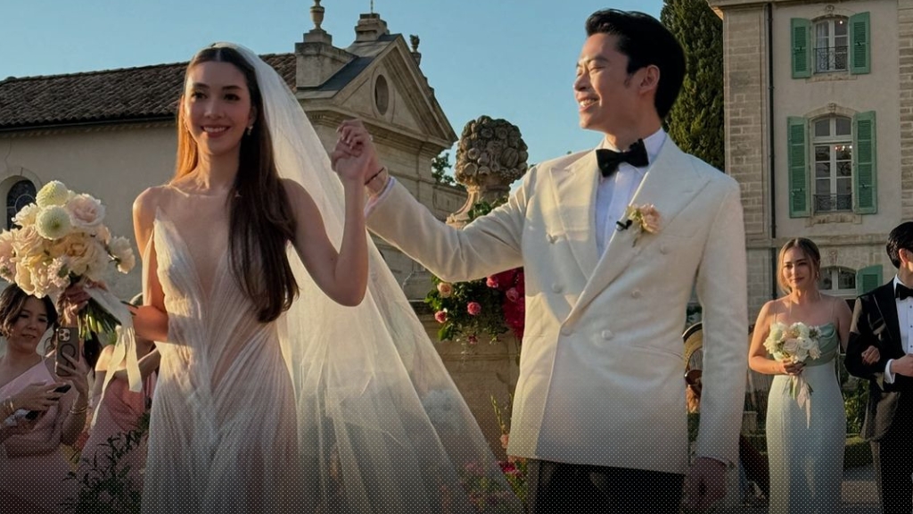 วุ้นเส้น วิริฒิพา จูงมือ นิกม์ ธนะภูมิกุล เข้าพิธีวิวาห์แบบโรแมนติก ณ เมืองโพรวองซ์ ประเทศฝรั่งเศส