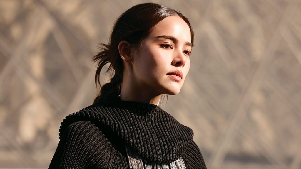 ย้อนฟัง ญาญ่า อุรัสยา เล่ากระบวนการคิดและการเลือกลุคไปชมแฟชั่นโชว์ Louis Vuitton