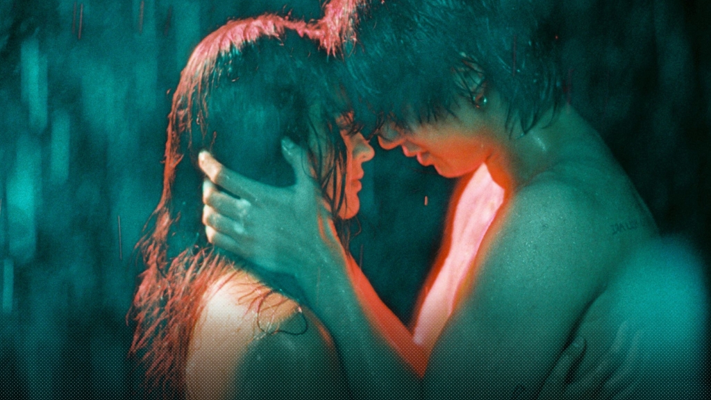 BRIGHT ปล่อยภาพแซ่บอุ่นเครื่องก่อนไปชมมิวสิกวิดีโอเพลง ‘Long Showers’ ซึ่ง Liza Soberano มาร่วมแสดง